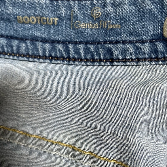 Lane Bryant Distressed Jeans Light Wash Size 24 Average Length - Picture 7 of 9